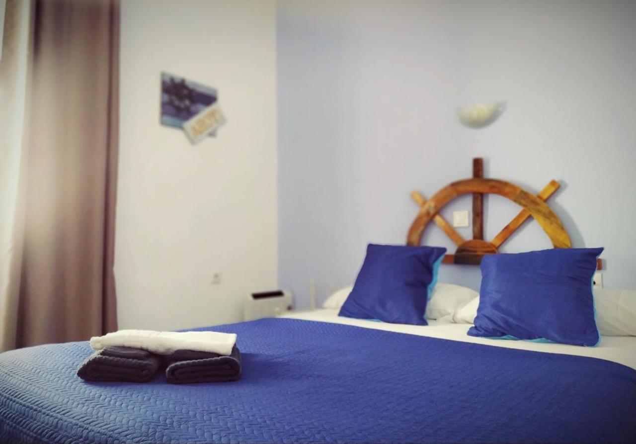 Inn Spanish Galleon Cadiz