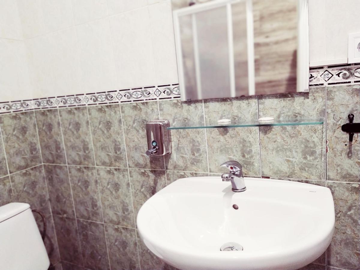 Inn Spanish Galleon Cadiz